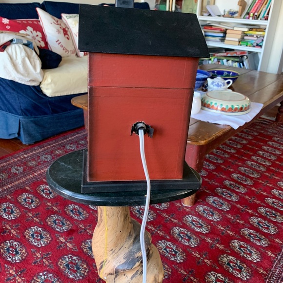 House Light - Picture 11 of 14